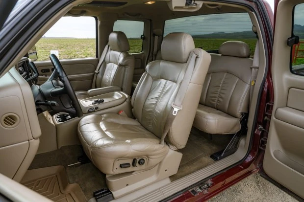 2002 Chevrolet Silverado Heavy Duty 1st Gen - Image 4 of 7
