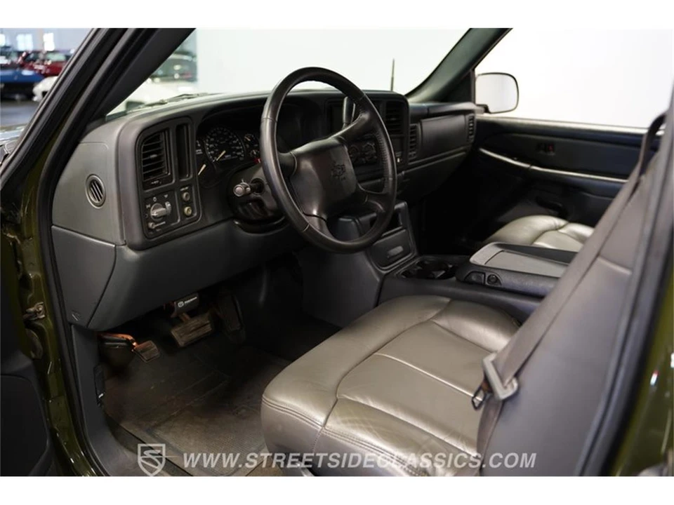 2002 Chevrolet Silverado 1st Gen - Image 2 of 31