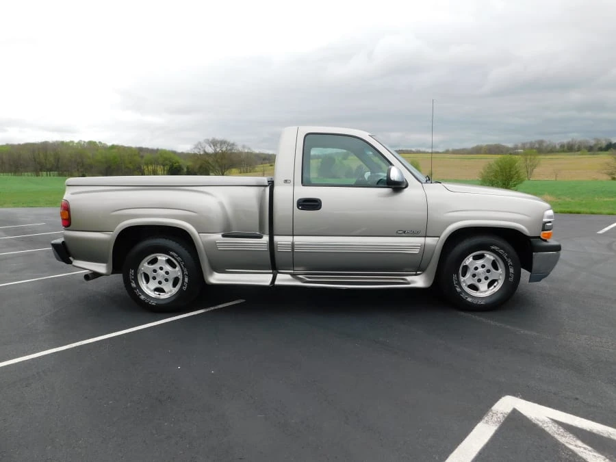 2002 Chevrolet Silverado 1st Gen - Image 12 of 13