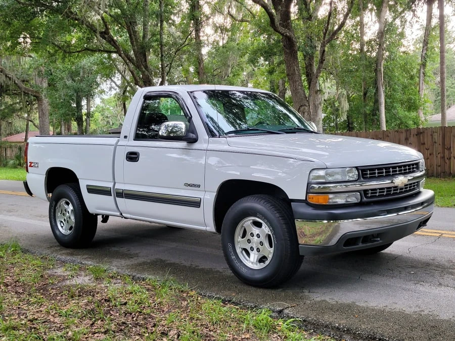 2002 Chevrolet Silverado 1st Gen - Image 2 of 9