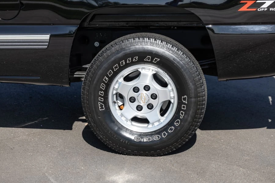 2002 Chevrolet Silverado 1st Gen - Image 12 of 31