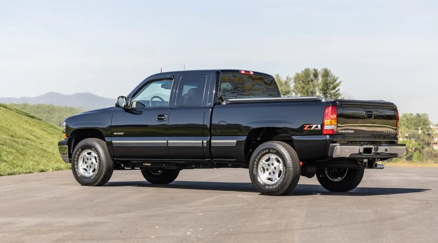 2002 Chevrolet Silverado 1st Gen - Image 3 of 31