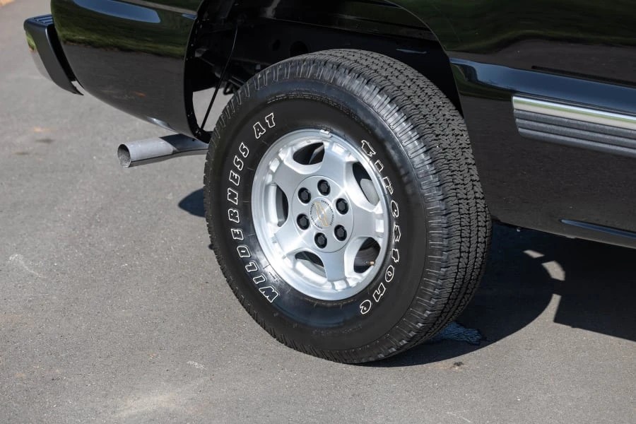 2002 Chevrolet Silverado 1st Gen - Image 13 of 31