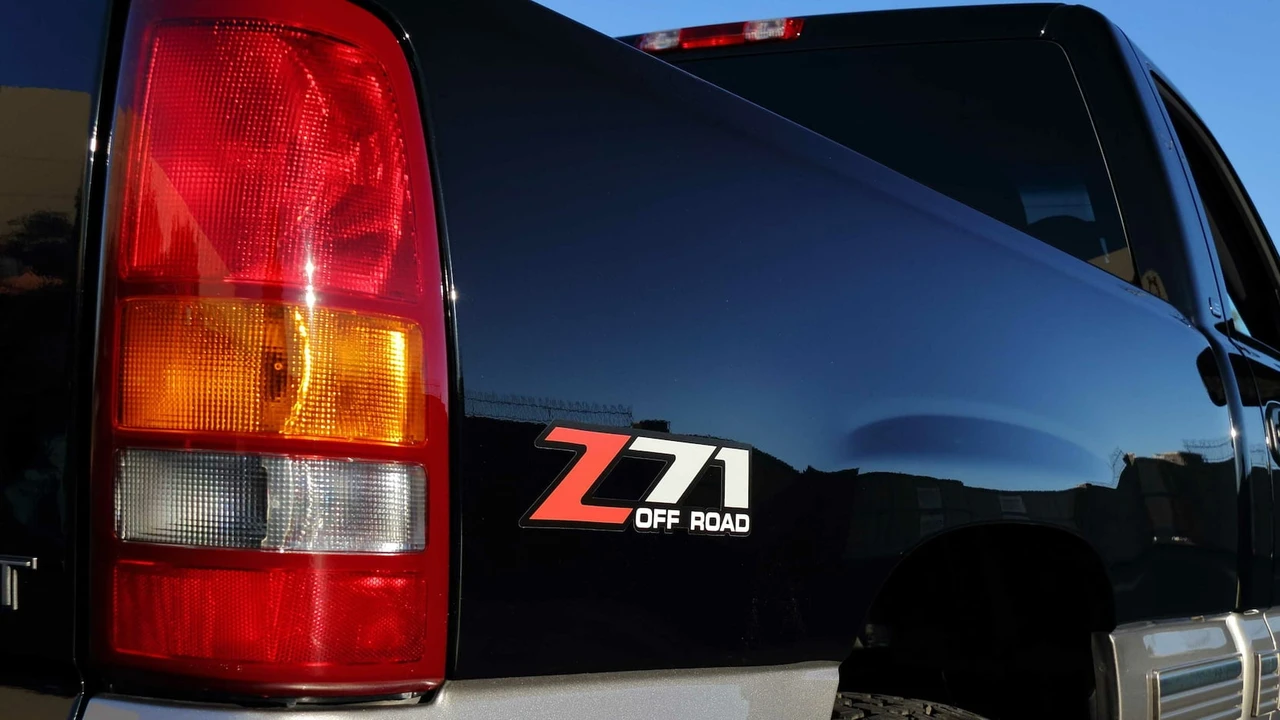2002 Chevrolet Silverado 1st Gen - Image 10 of 26