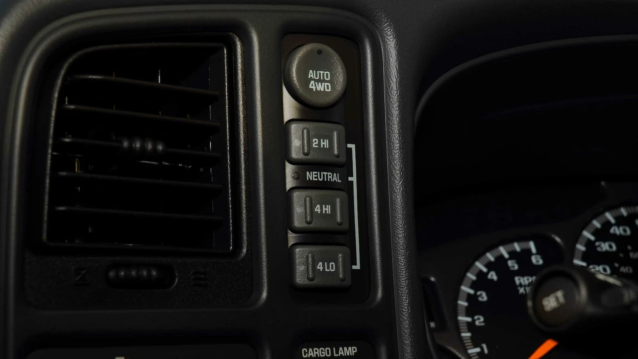 2002 Chevrolet Silverado 1st Gen - Image 11 of 26