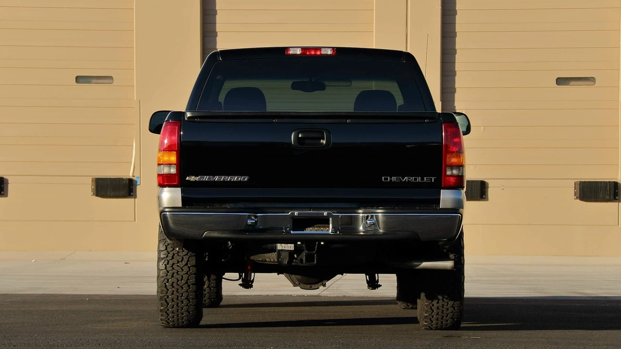 2002 Chevrolet Silverado 1st Gen - Image 15 of 26