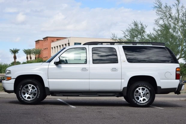 2002 Chevrolet Suburban 9th Gen - Image 3 of 7