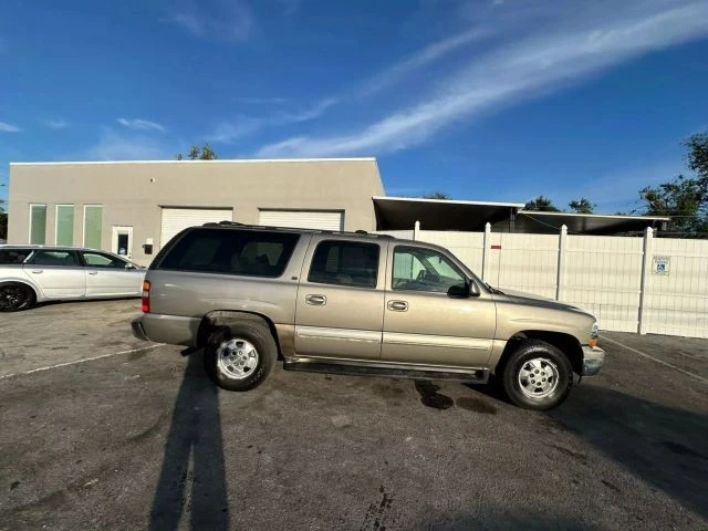 2002 Chevrolet Suburban 9th Gen - Image 5 of 21