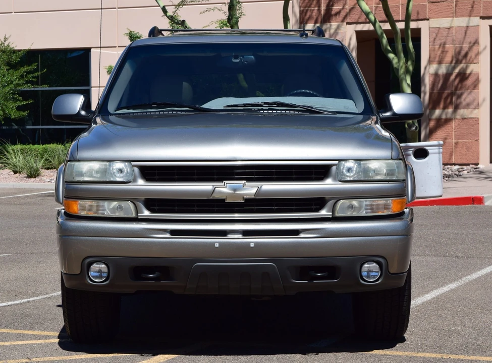 2002 Chevrolet Suburban 9th Gen - Image 8 of 31