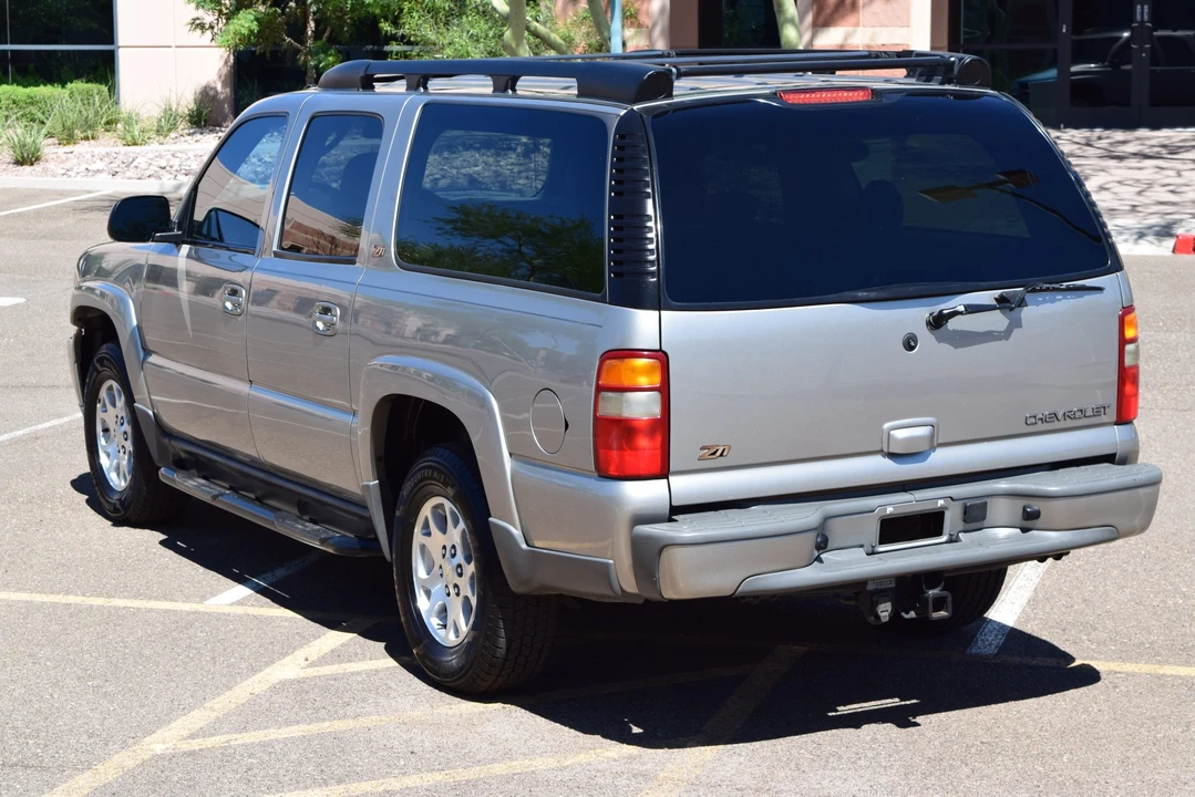 2002 Chevrolet Suburban 9th Gen - Image 20 of 31