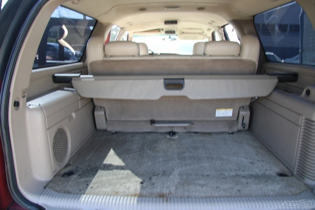 2002 Chevrolet Suburban 9th Gen - Image 21 of 21