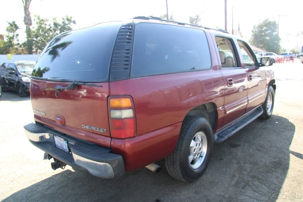 2002 Chevrolet Suburban 9th Gen - Image 7 of 21