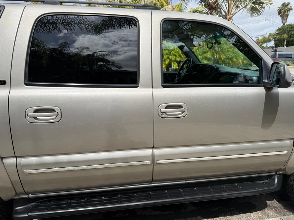 2002 Chevrolet Suburban 9th Gen - Image 18 of 31