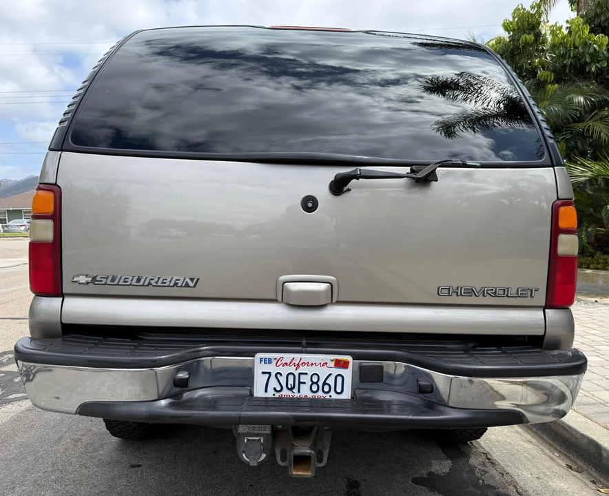 2002 Chevrolet Suburban 9th Gen - Image 16 of 31