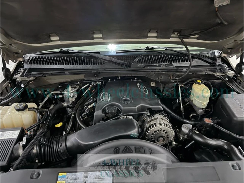 2002 Chevrolet Suburban 9th Gen - Image 23 of 31