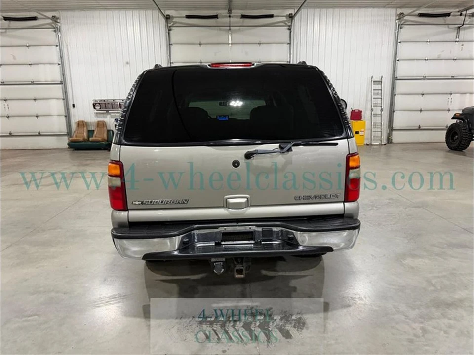 2002 Chevrolet Suburban 9th Gen - Image 4 of 31