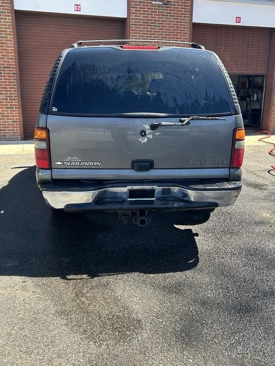 2002 Chevrolet Suburban 9th Gen - Image 3 of 20