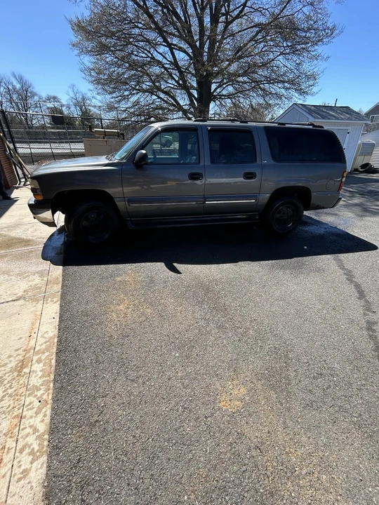 2002 Chevrolet Suburban 9th Gen - Image 4 of 20
