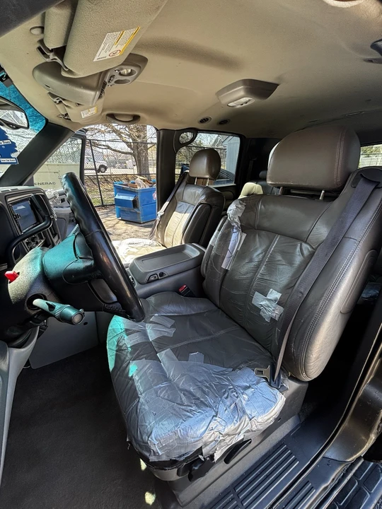 2002 Chevrolet Suburban 9th Gen - Image 12 of 20