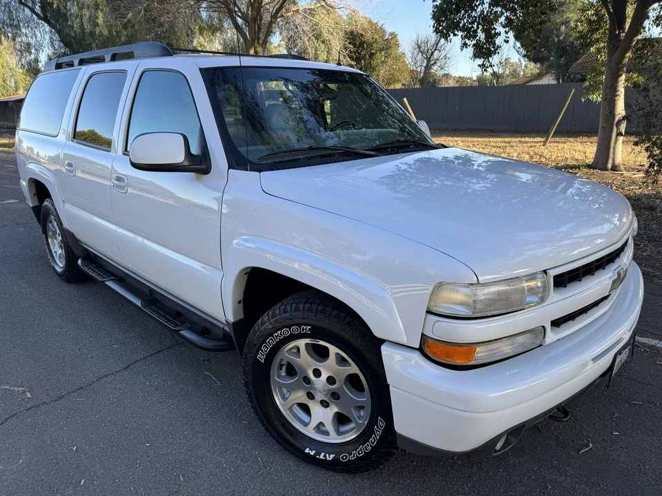2002 Chevrolet Suburban 8th Gen - Image 6 of 20