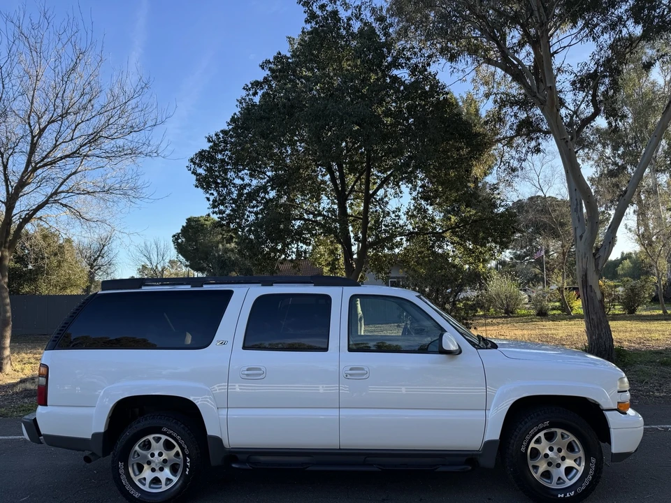 2002 Chevrolet Suburban 8th Gen - Image 4 of 20