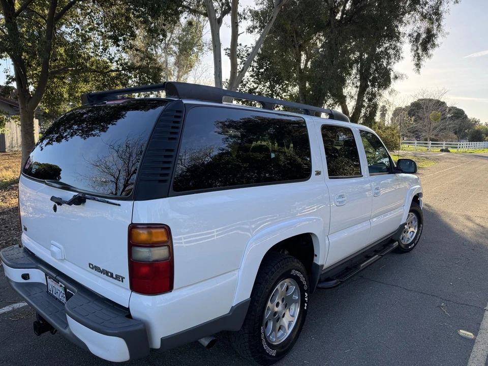 2002 Chevrolet Suburban 8th Gen - Image 5 of 20