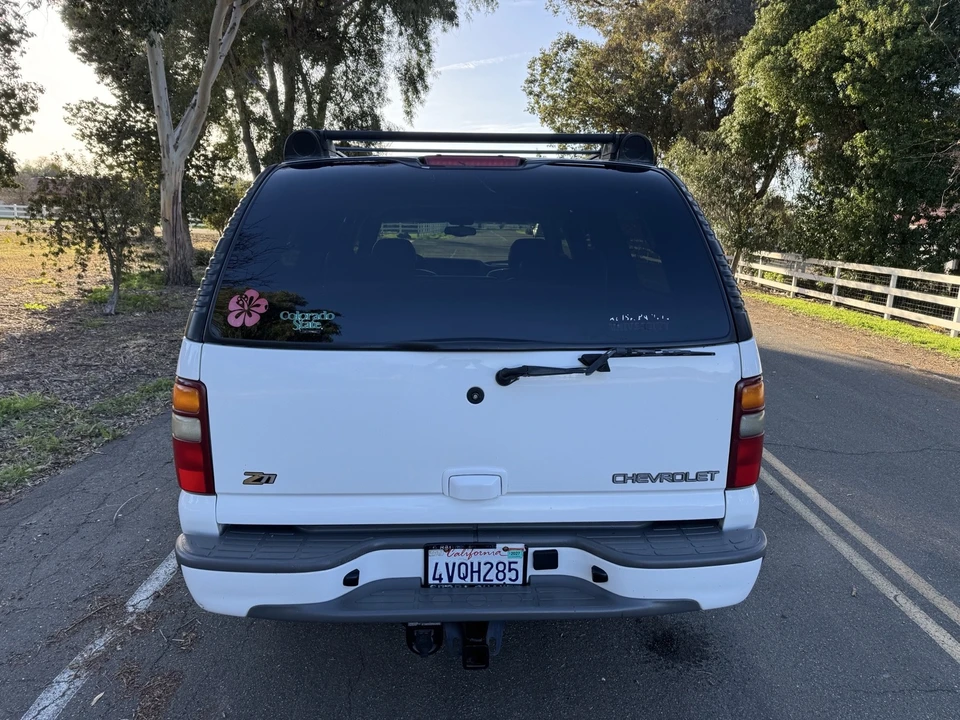 2002 Chevrolet Suburban 8th Gen - Image 8 of 20