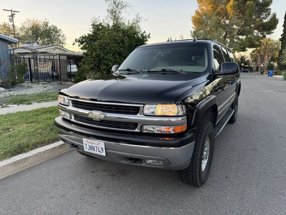 2002 Chevrolet Suburban 9th Gen - Image 11 of 21