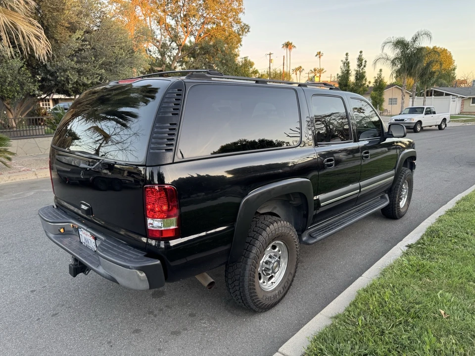 2002 Chevrolet Suburban 9th Gen - Image 7 of 21