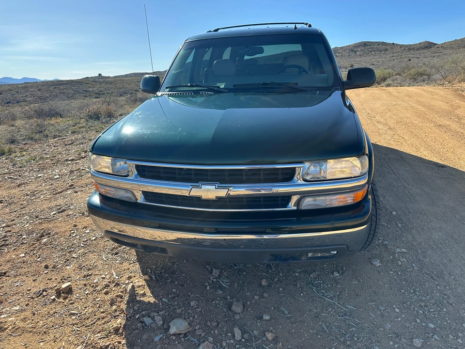 2002 Chevrolet Suburban 9th Gen - Image 7 of 31