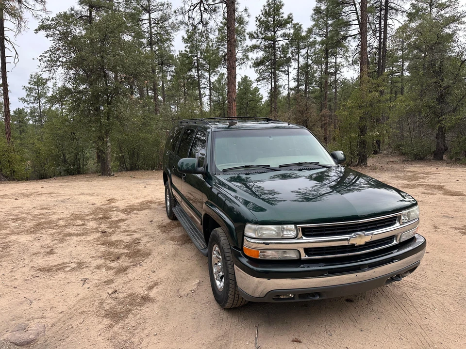 2002 Chevrolet Suburban 9th Gen - Image 16 of 31