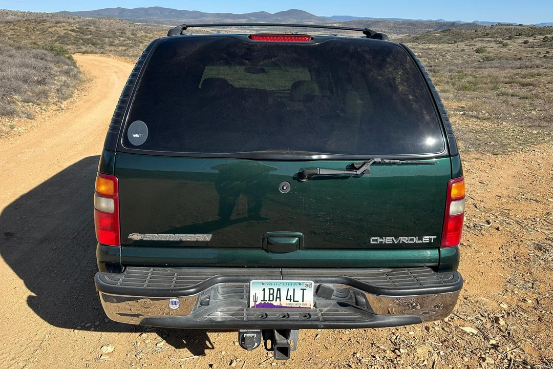 2002 Chevrolet Suburban 9th Gen - Image 5 of 31