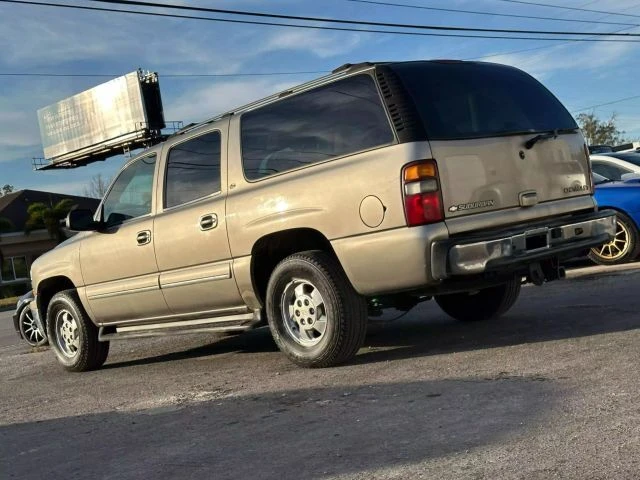 2002 Chevrolet Suburban 8th Gen - Image 3 of 12