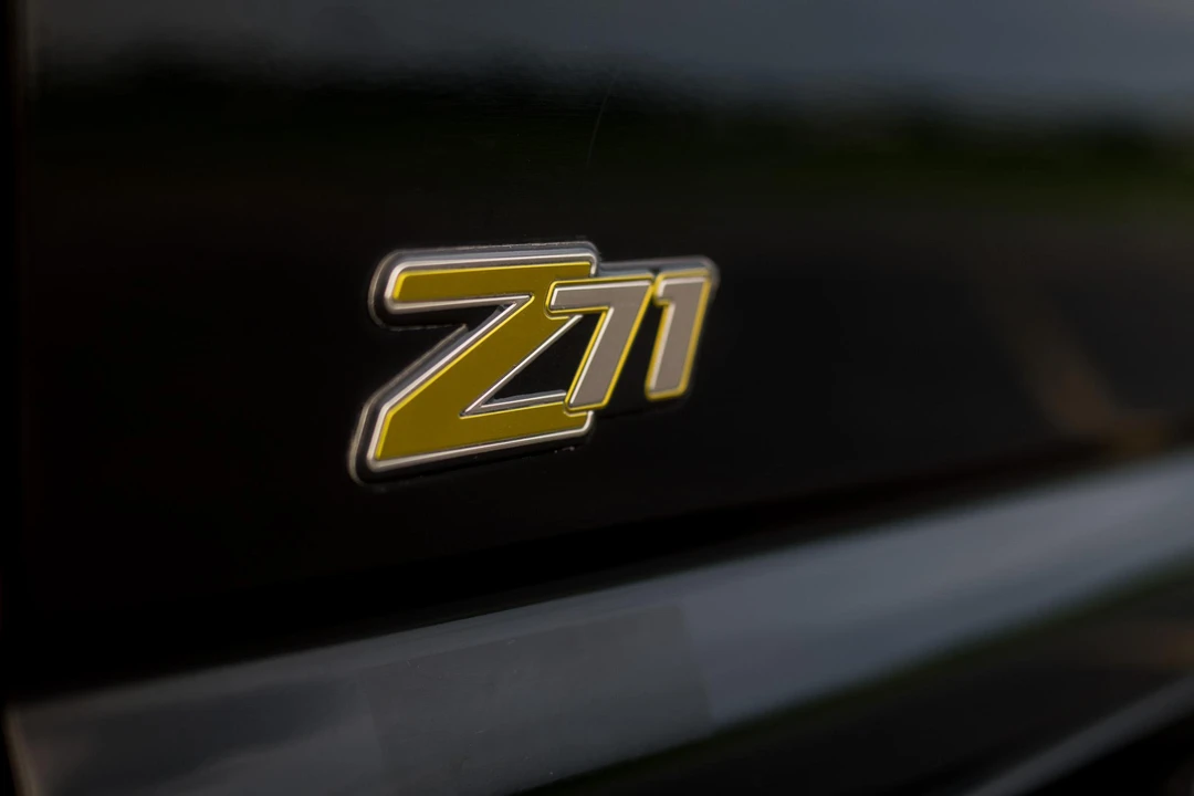 2002 Chevrolet Suburban 9th Gen - Image 30 of 31