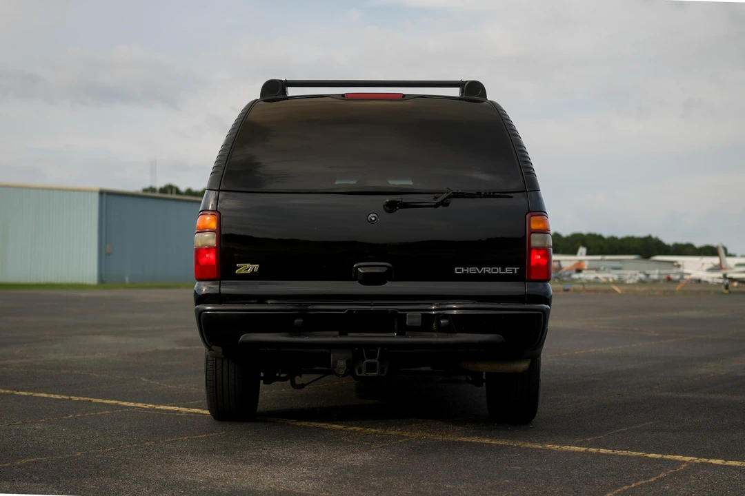 2002 Chevrolet Suburban 9th Gen - Image 8 of 31