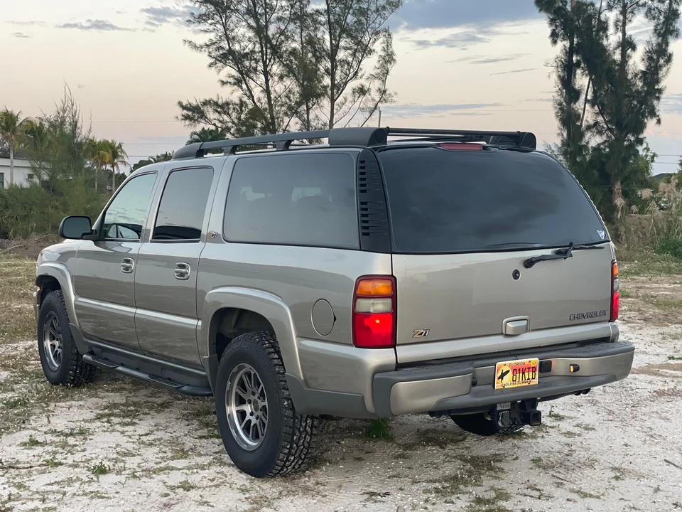 2002 Chevrolet Suburban 9th Gen - Image 29 of 31