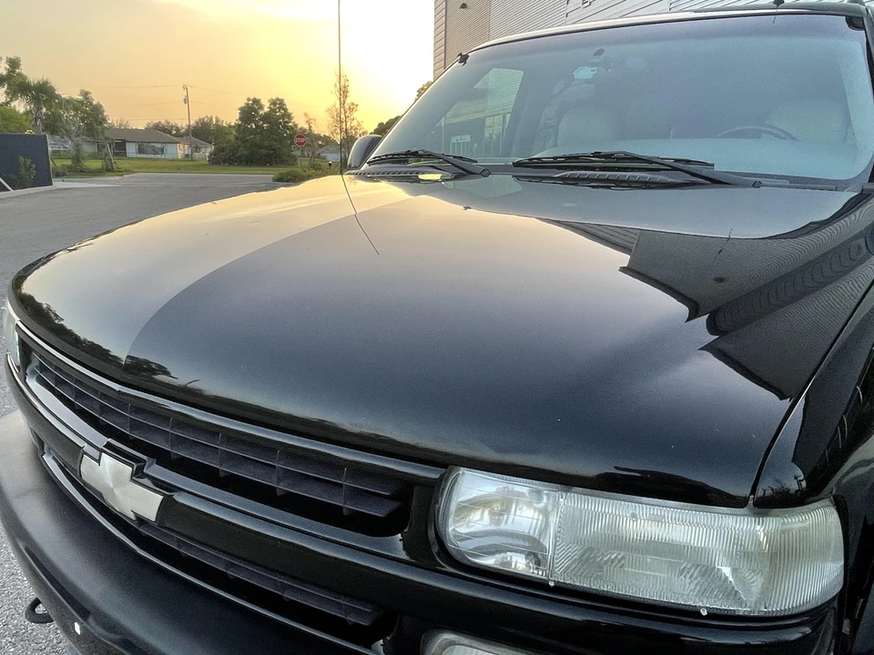 2002 Chevrolet Suburban 9th Gen - Image 27 of 31