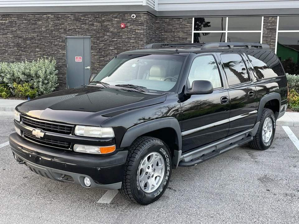 2002 Chevrolet Suburban 9th Gen - Image 8 of 31