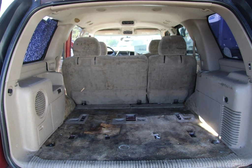 2002 Chevrolet Tahoe 2nd Gen - Image 18 of 21