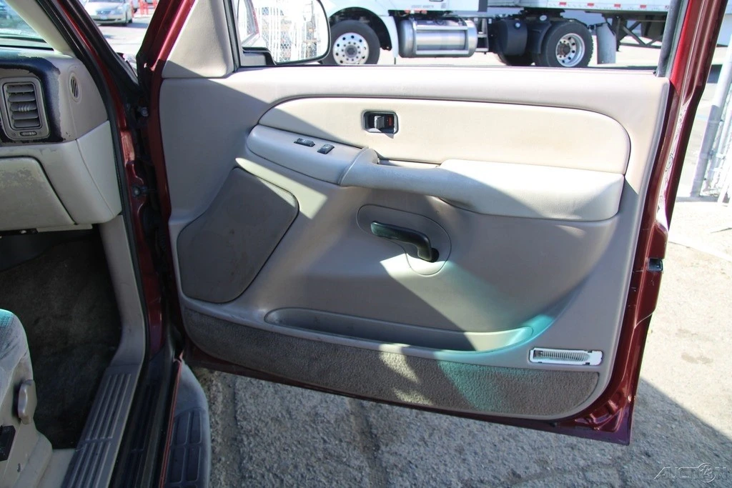 2002 Chevrolet Tahoe 2nd Gen - Image 21 of 21