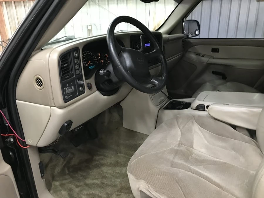 2002 Chevrolet Tahoe 2nd Gen - Image 3 of 4