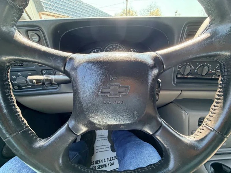 2002 Chevrolet Tahoe 2nd Gen - Image 6 of 12