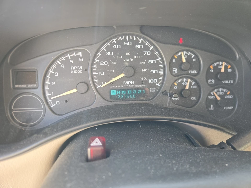 2002 Chevrolet Tahoe 2nd Gen - Image 14 of 21