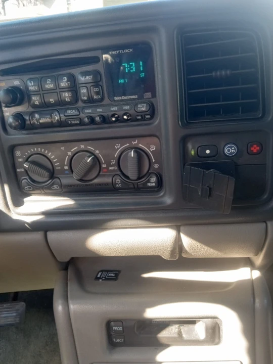 2002 Chevrolet Tahoe 2nd Gen - Image 3 of 15