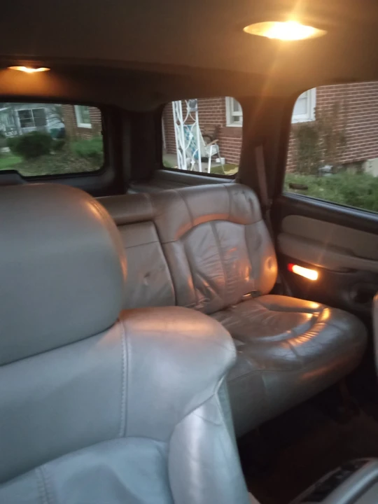 2002 Chevrolet Tahoe 2nd Gen - Image 6 of 15