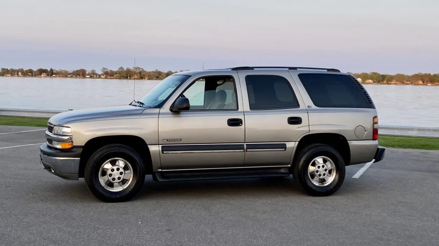 2002 Chevrolet Tahoe 2nd Gen - Image 2 of 23