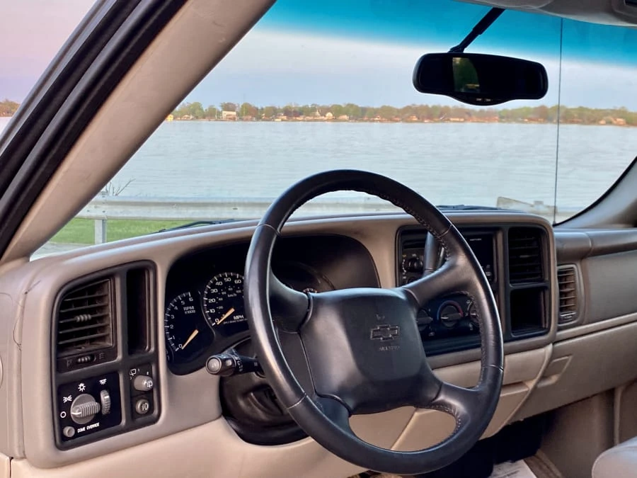 2002 Chevrolet Tahoe 2nd Gen - Image 15 of 23