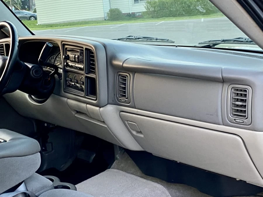 2002 Chevrolet Tahoe 2nd Gen - Image 16 of 23