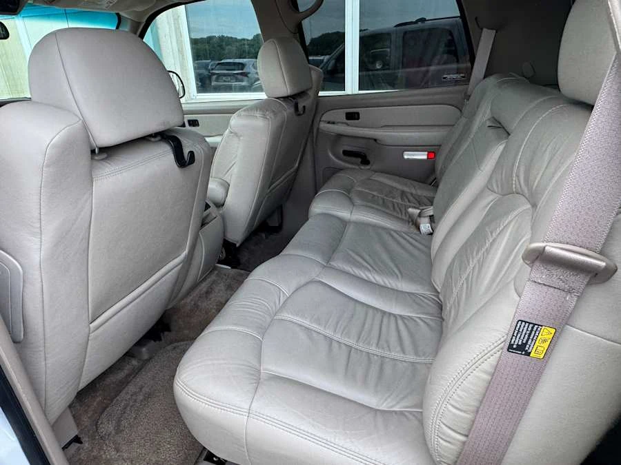 2002 Chevrolet Tahoe 2nd Gen - Image 11 of 16