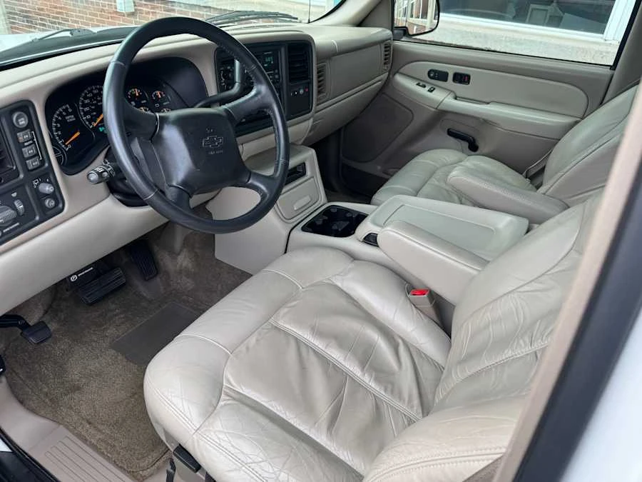 2002 Chevrolet Tahoe 2nd Gen - Image 6 of 16
